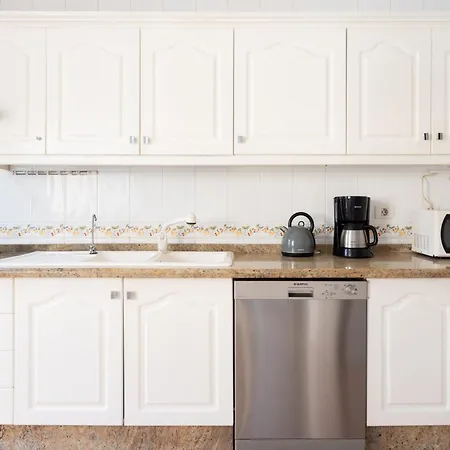 Βίλα Luxurious 1,5 Kilometers From