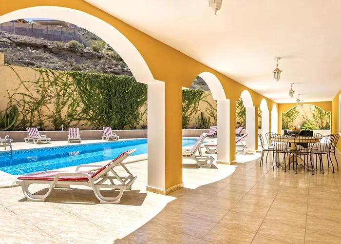 Luxurious 1,5 Kilometers From 别墅 阿德耶