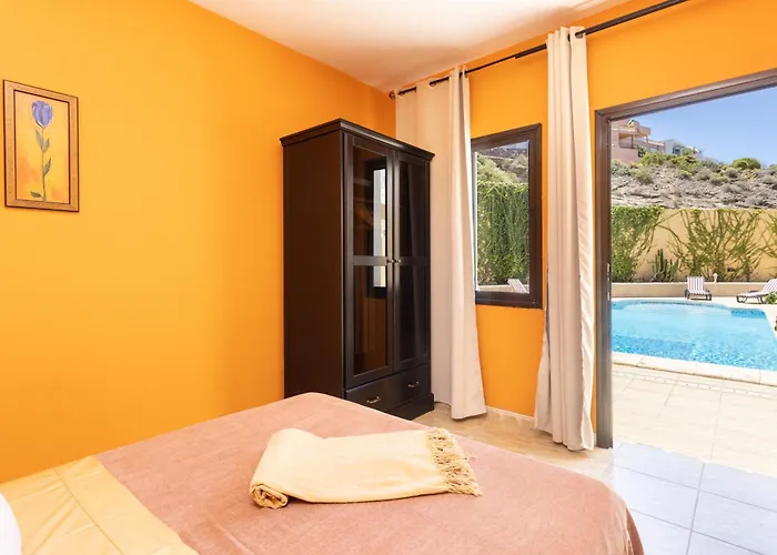 Luxurious 1,5 Kilometers From 别墅 *