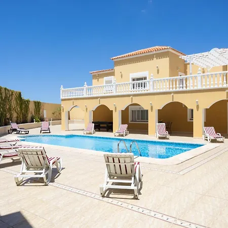 Luxurious 1,5 Kilometers From