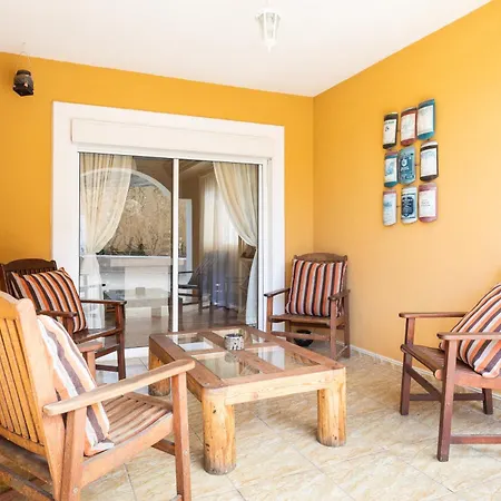Villa Luxurious 1,5 Kilometers From