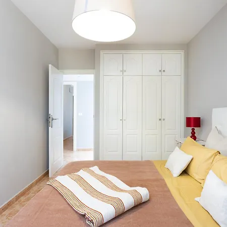 Luxurious 1,5 Kilometers From Villa