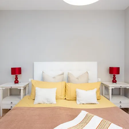 Вилла Luxurious 1,5 Kilometers From Адехе