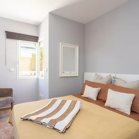 Villa Luxurious 1,5 Kilometers From