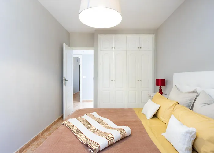 Luxurious 1,5 Kilometers From 빌라