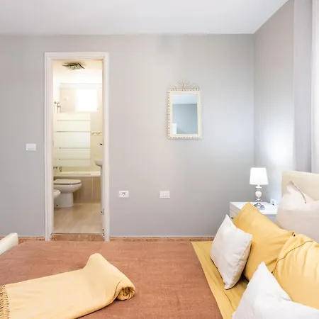 Villa Luxurious 1,5 Kilometers From *