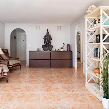 Luxurious 1,5 Kilometers From Villa Costa Adeje (Tenerife)